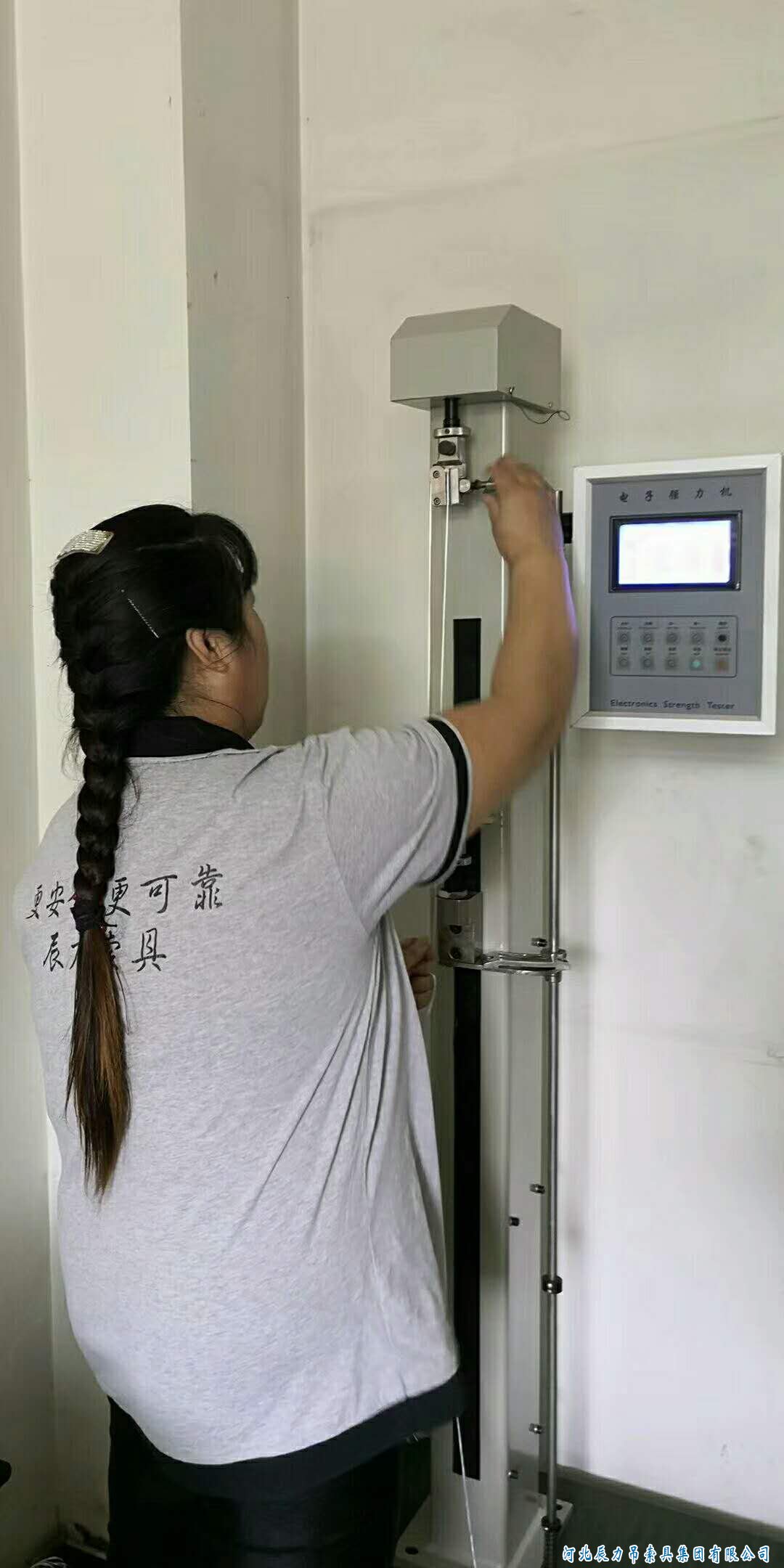 辰力吊裝帶單絲拉力測(cè)試，質(zhì)量從源頭掌控